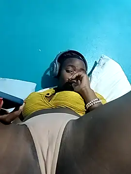 ShyNaughtyBabe online show from 03/08/26, 07:50