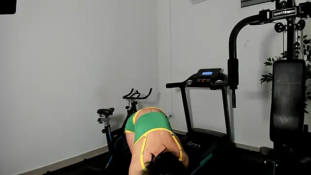 Snapshot of Zenith_glow chatting on 03/03/26, 09:55 Zenith glow online show from 03/03/26, 09:55