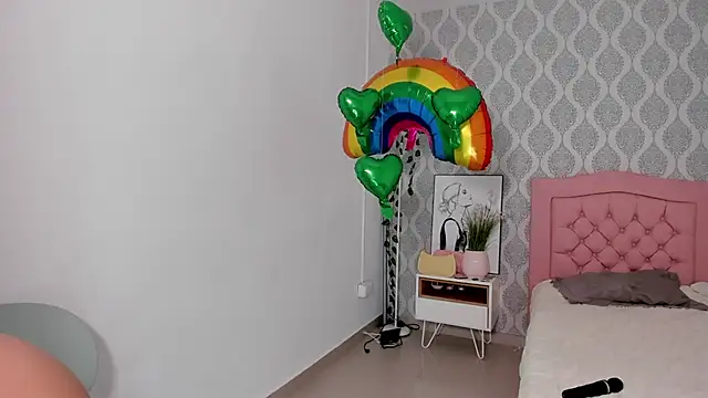 Zenith glow online show from 03/19/26, 02:17