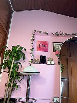  zoe bakerr online show from 03/30/26, 05:14