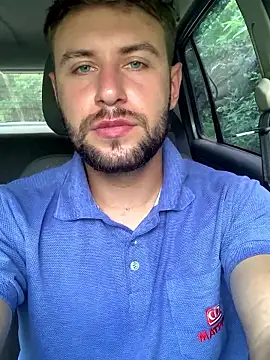 Snapshot of LuanHw1209 chatting on 01/09/26, 11:50 LuanHw1209 online show from 01/09/26, 11:50