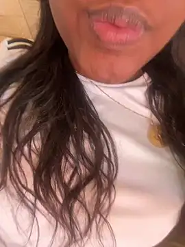 Snapshot of amorasecy chatting on 06/21/26, 04:13 amorasecy online show from 06/21/26, 04:13