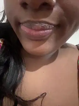 Snapshot of amorasecy chatting on 06/16/26, 11:10 amorasecy online show from 06/16/26, 11:10