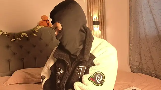 cute emmma online show from 04/19/26, 11:00