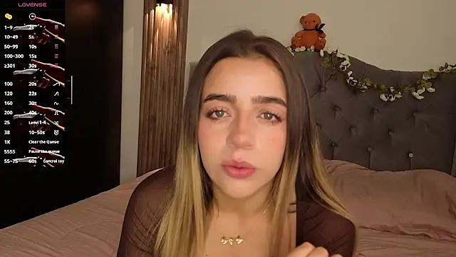 cute emmma online show from 05/01/26, 11:15