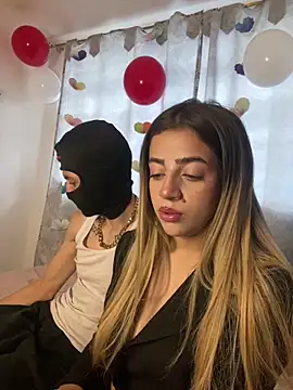 Snapshot of cute_emmma chatting on 02/19/26, 12:57 cute emmma online show from 02/19/26, 12:57