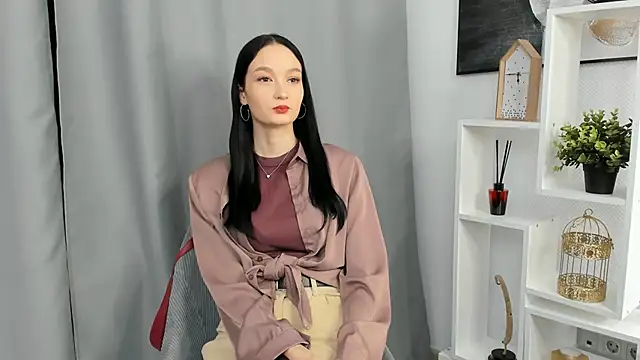 LanellSkartvedt online show from 12/21/25, 02:08