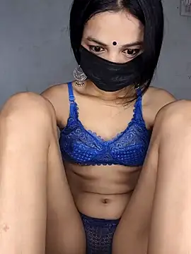 Snapshot of miss_siya_00 chatting on 04/14/26, 04:01 miss siya 00 online show from 04/14/26, 04:01