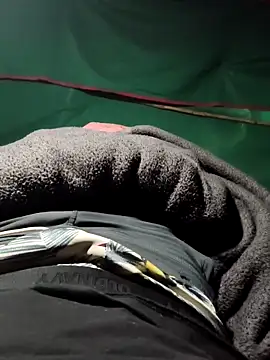 Hot2602 online show from 12/21/25, 01:24