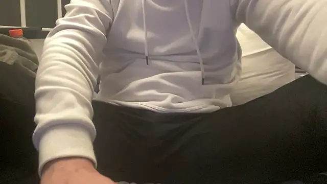 littledrew11 online show from 12/21/25, 04:03