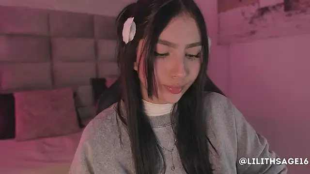 Lilith Sage  online show from 03/18/26, 07:48