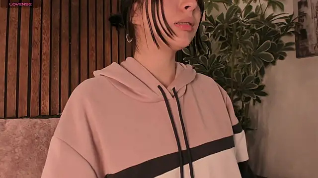 Lilith Sage  online show from 04/12/26, 02:31