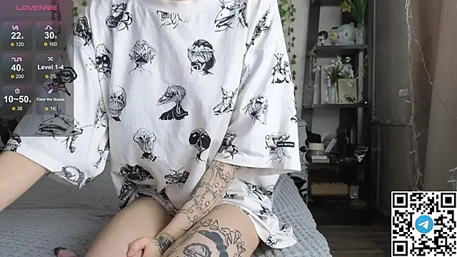 LeonaHinnes online show from 03/26/26, 03:27