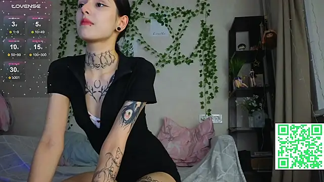 LeonaHinnes online show from 02/06/26, 02:24