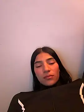 Ema Rose  online show from 06/25/26, 05:12