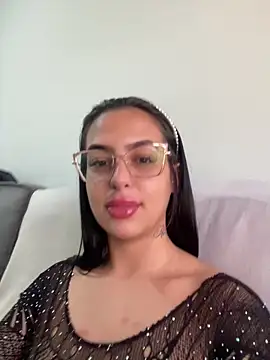 Snapshot of jujuarantes__2026 chatting on 02/06/26, 01:51 jujuarantes 2026 online show from 02/06/26, 01:51