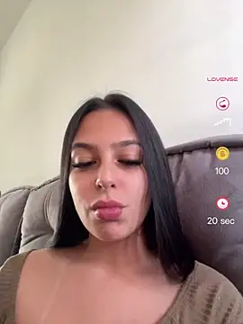 jujuarantes  2026 online show from 05/26/26, 02:26