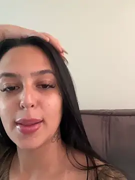 jujuarantes  2026 online show from 04/22/26, 03:08