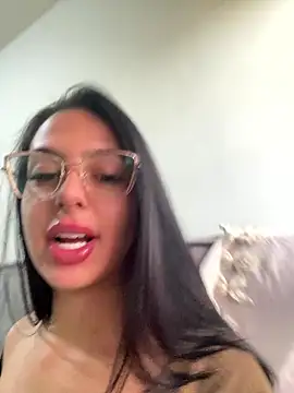 Snapshot of jujuarantes__2026 chatting on 01/18/26, 12:41 jujuarantes 2026 online show from 01/18/26, 12:41