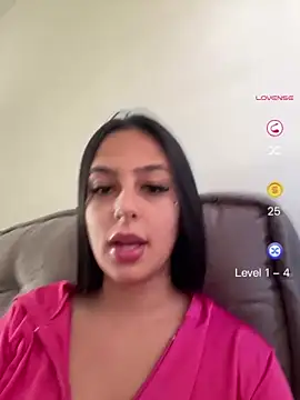 jujuarantes  2026 online show from 05/27/26, 02:24