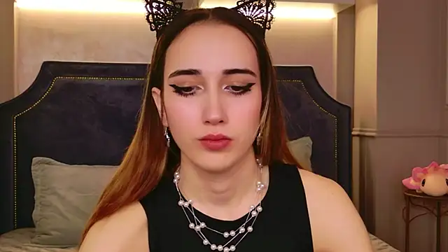 Gretta Lane online show from 03/18/26, 05:32