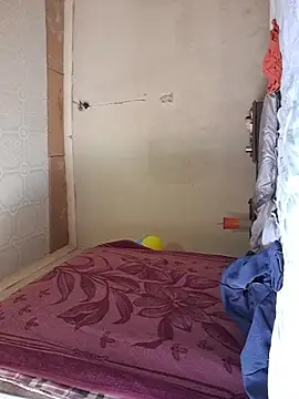 Snapshot of yourburget chatting on 02/21/26, 11:12 yourburget online show from 02/21/26, 11:12