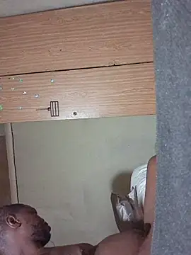 Snapshot of yourburget chatting on 02/21/26, 11:18 yourburget online show from 02/21/26, 11:18