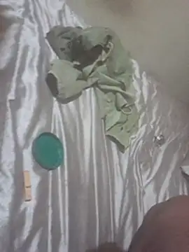 Snapshot of yourburget chatting on 01/05/26, 07:06 yourburget online show from 01/05/26, 07:06