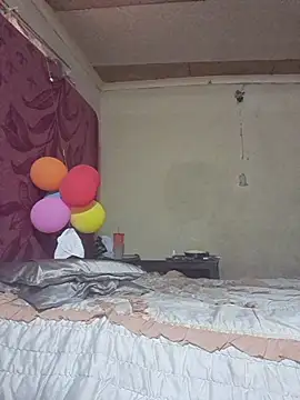 Snapshot of yourburget chatting on 02/14/26, 01:00 yourburget online show from 02/14/26, 01:00