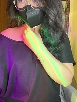 Sofiababy22 online show from 03/28/26, 03:35