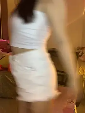 Sofiababy22 online show from 05/08/26, 02:43