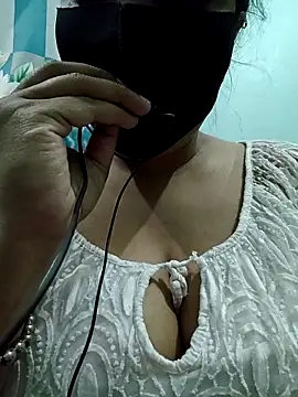 suman bhabhi001 online show from 04/01/26, 05:54