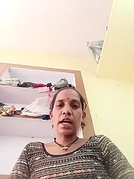 Karishma singh online show from 02/22/26, 11:01