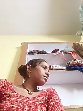 Karishma singh online show from 03/12/26, 04:33