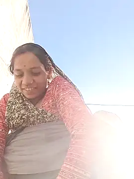 Karishma singh online show from 03/31/26, 01:51