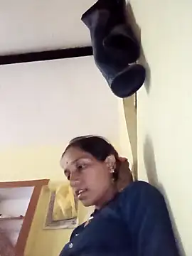 Karishma singh online show from 04/07/26, 02:41