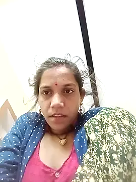 Karishma singh online show from 02/08/26, 08:39