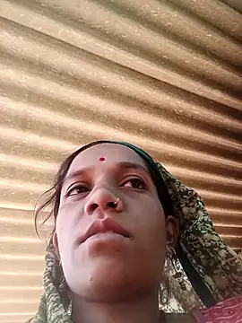 Karishma singh online show from 03/25/26, 04:12