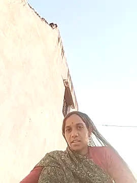 Karishma singh online show from 04/01/26, 01:30