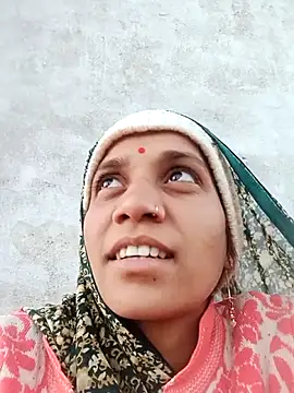 Karishma singh online show from 01/06/26, 12:09