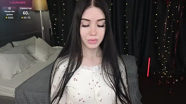 Chloe   Davis online show from 03/01/26, 12:10