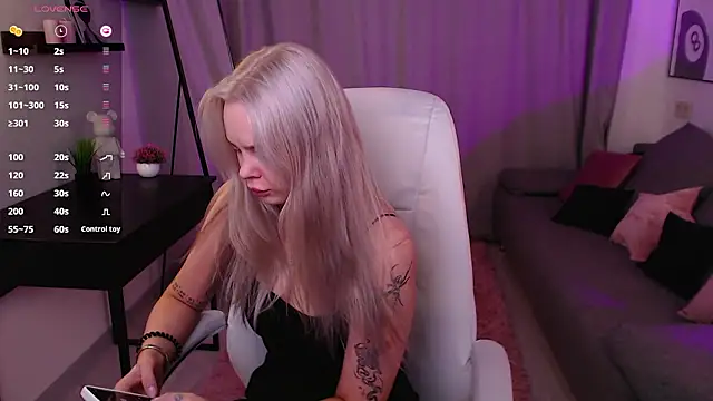 Leslie Caronn online show from 02/11/26, 08:25