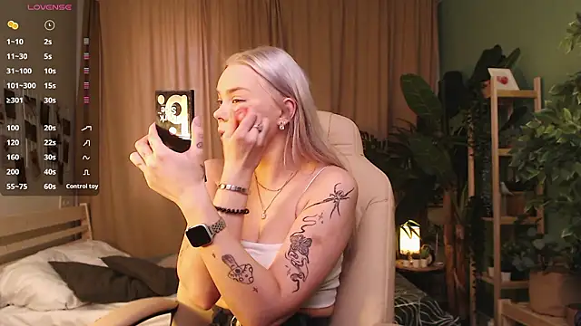 Leslie Caronn online show from 02/12/26, 08:14