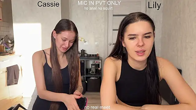 girls secrets online show from 02/11/26, 11:21