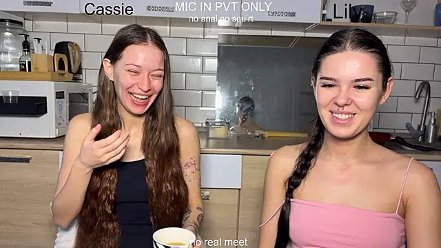 girls secrets online show from 02/01/26, 10:46