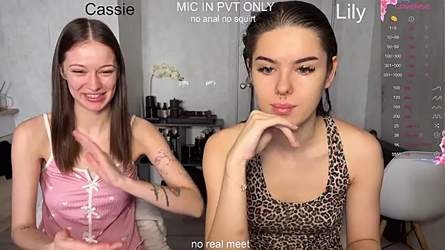 girls secrets online show from 02/27/26, 10:04