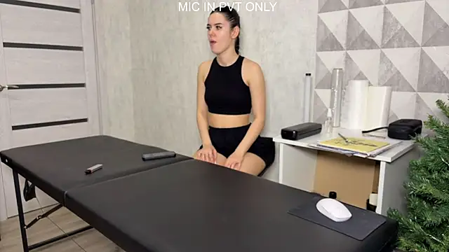 girls secrets online show from 12/22/25, 06:52