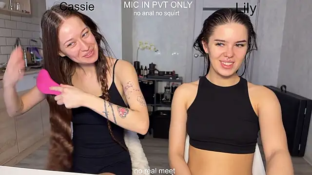 girls secrets online show from 02/10/26, 10:14