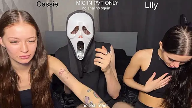 girls secrets online show from 02/21/26, 11:23