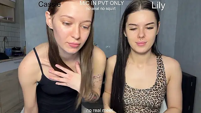 Snapshot of girls_secrets chatting on 03/04/26, 10:34 girls secrets online show from 03/04/26, 10:34